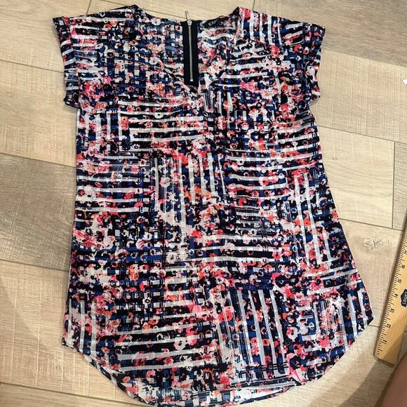 EXPRESS WOMENS MULTI COLOR PRINT BLOUSE XS - Picture 1 of 7